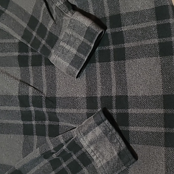 CHAPS Gray Black Plaid Long Sleeve Fleece Flannel Shirt W/Jacket Pockets Medium - Picture 15 of 16